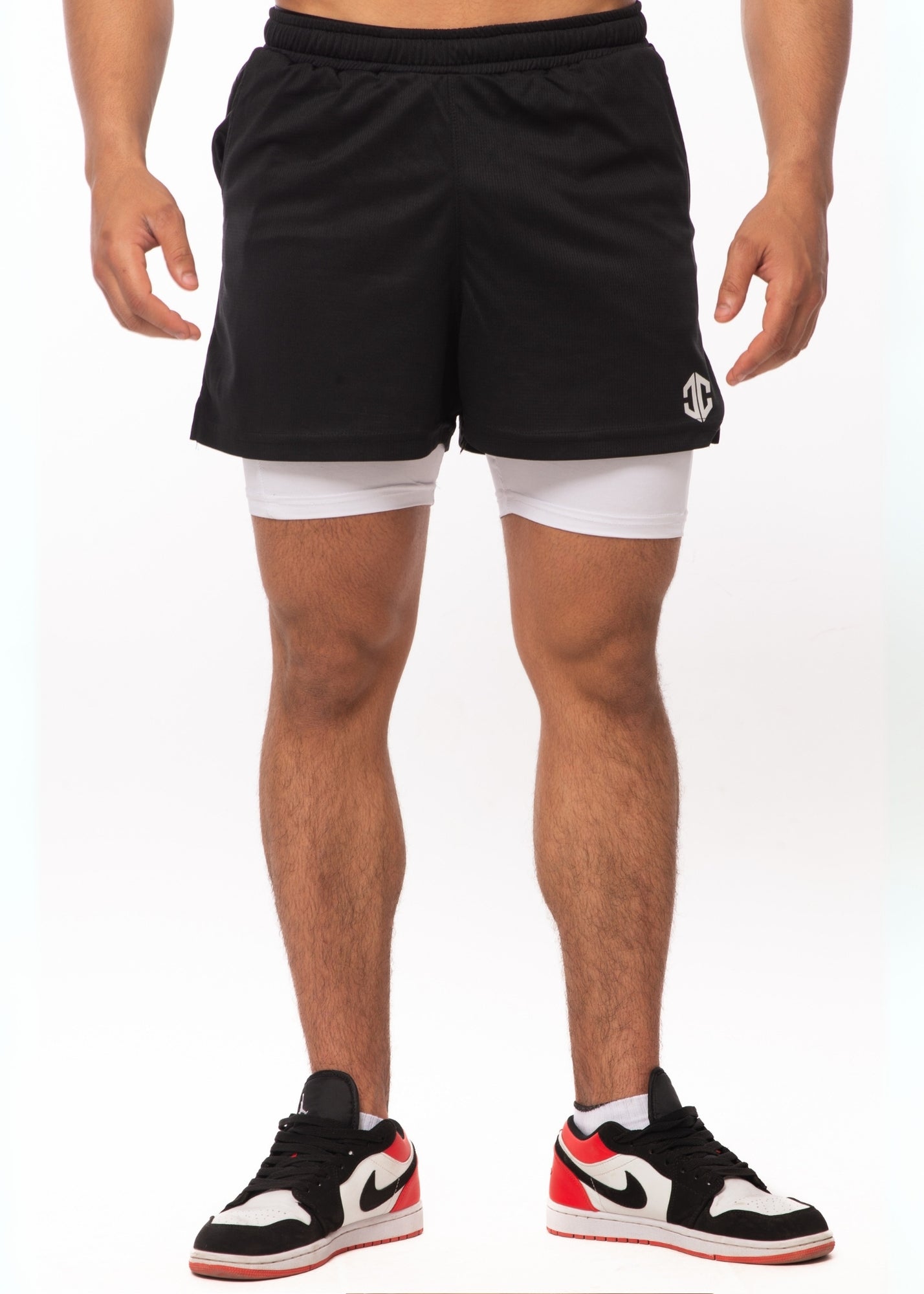 Short 2-en-1 – Noir sur Blanc | CAPRA™